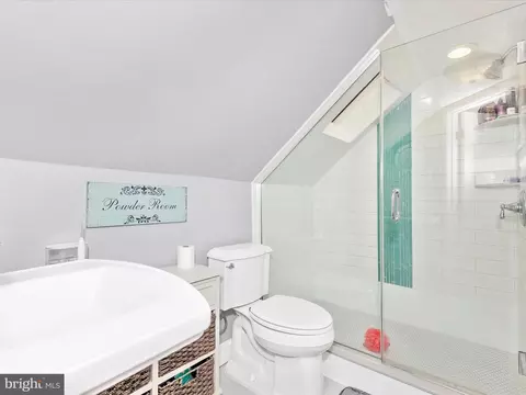 902 Chestnut St, Frederick, MD 21703 photo 16