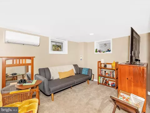 902 Chestnut St, Frederick, MD 21703 photo 23