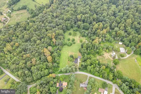 View/Area - 3908 Forrest School Rd, Smithsburg, MD 21783 photo 5 of 9