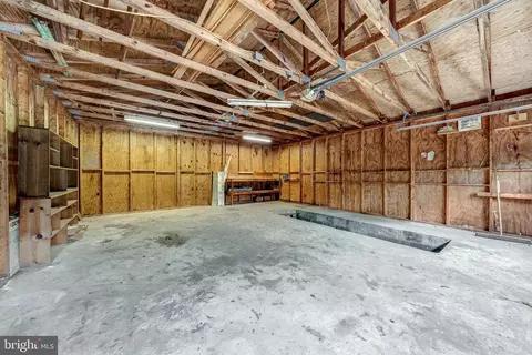 Exterior - 3908 Forrest School Rd, Smithsburg, MD 21783 photo 2 of 2