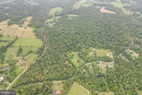 View/Area - 3908 Forrest School Rd, Smithsburg, MD 21783 photo 2 of 9
