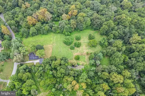 View/Area - 3908 Forrest School Rd, Smithsburg, MD 21783 photo 6 of 9