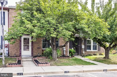 122 Sandalwood Ct, Walkersville, MD 21793