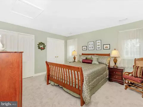 Bedroom - 2462 Bear Den Rd, Frederick, MD 21701 photo 7 of 8