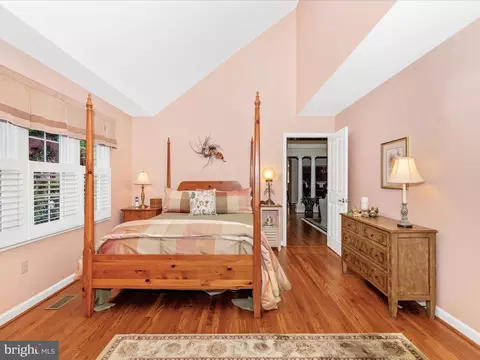 Bedroom - 2462 Bear Den Rd, Frederick, MD 21701 photo 4 of 8