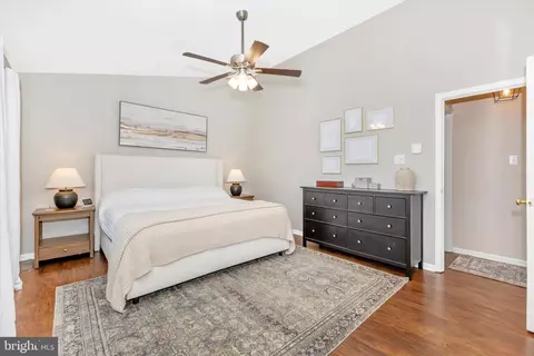 Bedroom - 6600 Gooseander Ct, Frederick, MD 21703 photo 3 of 11