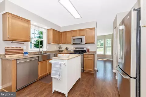 Kitchen - 6600 Gooseander Ct, Frederick, MD 21703 photo 4 of 5