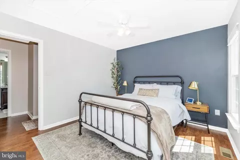 Bedroom - 6600 Gooseander Ct, Frederick, MD 21703 photo 9 of 11