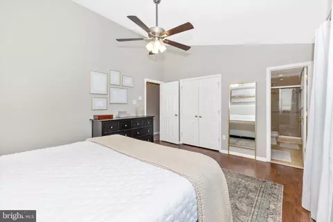 Bedroom - 6600 Gooseander Ct, Frederick, MD 21703 photo 4 of 11