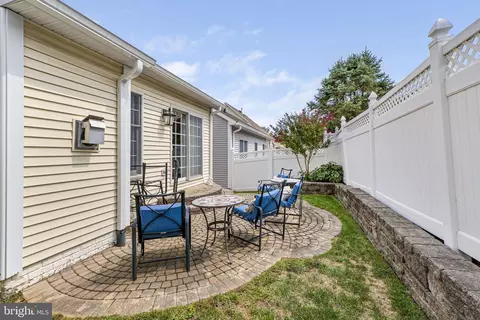 Exterior - 1015 Eastbourne Ct, Frederick, MD 21702 photo 3 of 6