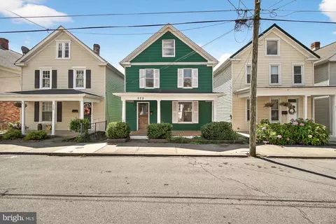 528 Brunswick St, Brunswick, MD 21716