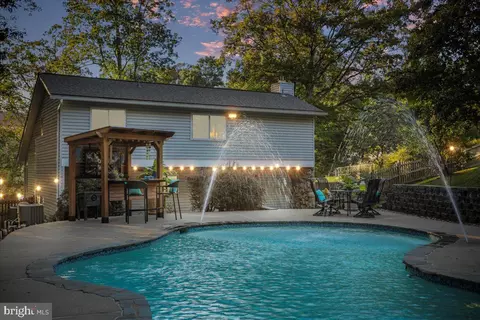 4997 Tall Oaks Dr, Monrovia, MD 21770