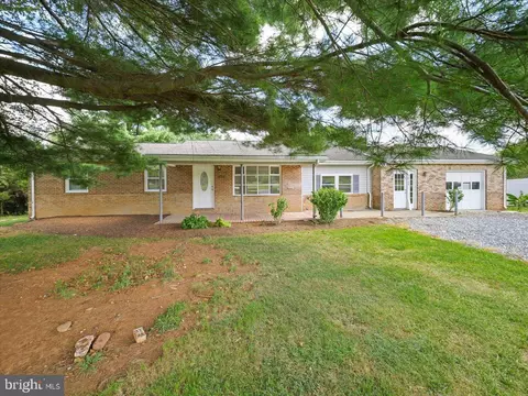 8704 Orndorff Rd, Thurmont, MD 21788