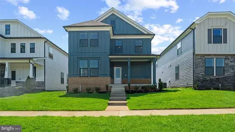 461 Hanson St, Frederick, MD 21701