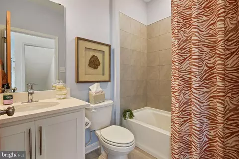 Bath - 453 Ensemble Way, Frederick, MD 21701 photo 1 of 3