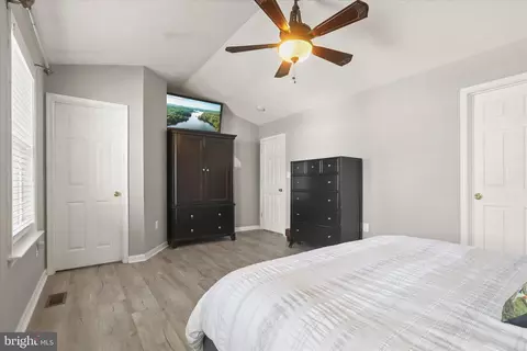 Bedroom - 239 Bishops Glen Dr, Frederick, MD 21702 photo 2 of 4