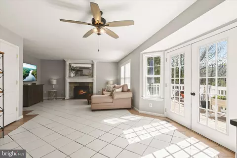 Living - 239 Bishops Glen Dr, Frederick, MD 21702 photo 2 of 4