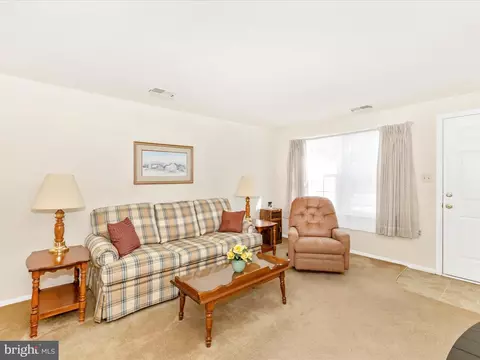 1250 D Danielle Dr #1250D, Frederick, MD 21703 photo 6