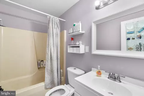 Bath - 9301 Granite Cir, Frederick, MD 21702 photo 1 of 1