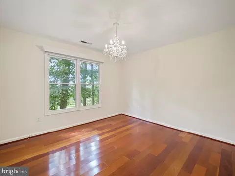Bedroom - 7301 Abbington Ct, Frederick, MD 21702 photo 5 of 8