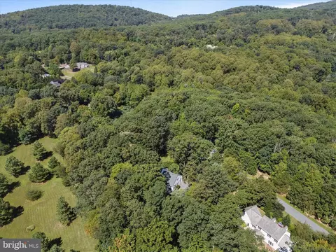 View/Area - 7301 Abbington Ct, Frederick, MD 21702 photo 7 of 9