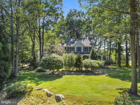 Exterior - 7301 Abbington Ct, Frederick, MD 21702 photo 9 of 13