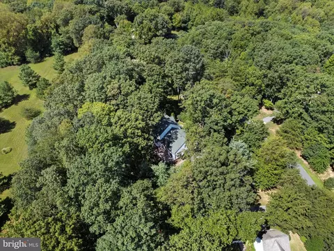 View/Area - 7301 Abbington Ct, Frederick, MD 21702 photo 6 of 9