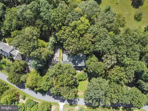 View/Area - 7301 Abbington Ct, Frederick, MD 21702 photo 2 of 9