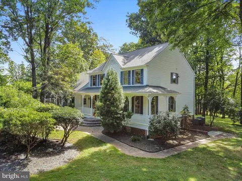 Exterior - 7301 Abbington Ct, Frederick, MD 21702 photo 2 of 13