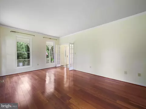 Living - 7301 Abbington Ct, Frederick, MD 21702 photo 3 of 14