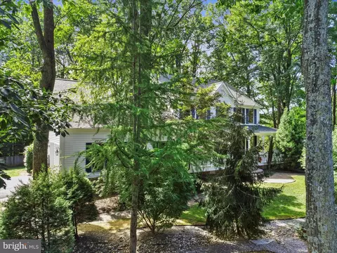 Exterior - 7301 Abbington Ct, Frederick, MD 21702 photo 4 of 13