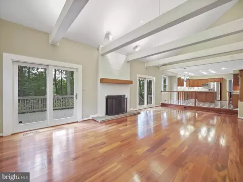 Living - 7301 Abbington Ct, Frederick, MD 21702 photo 8 of 14