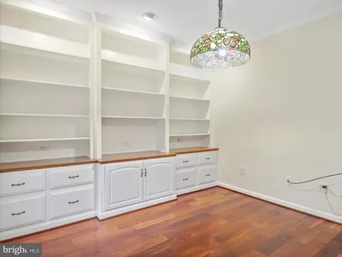 Living - 7301 Abbington Ct, Frederick, MD 21702 photo 6 of 14