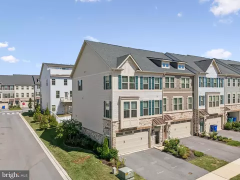 6120 Aster View Ln, Frederick, MD 21703