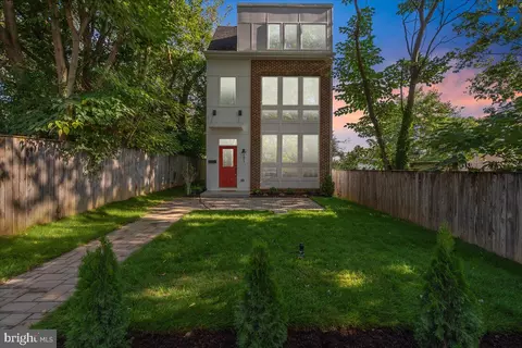 151 Urner St, Frederick, MD 21701