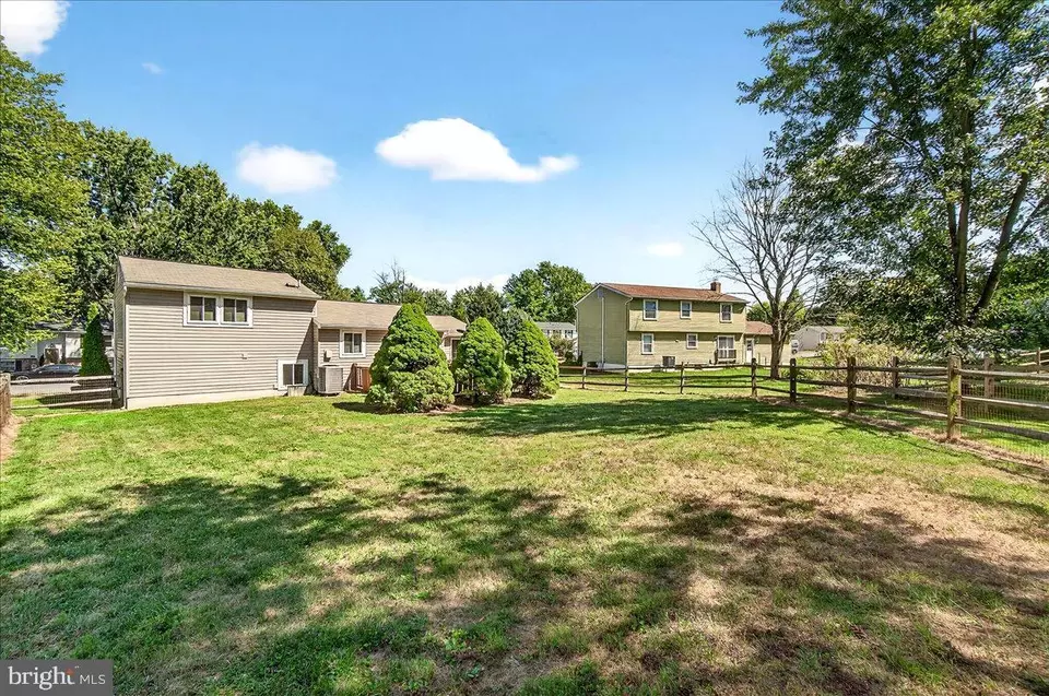 Exterior - 109 Glade Blvd, Walkersville, MD 21793 photo 5 of 11