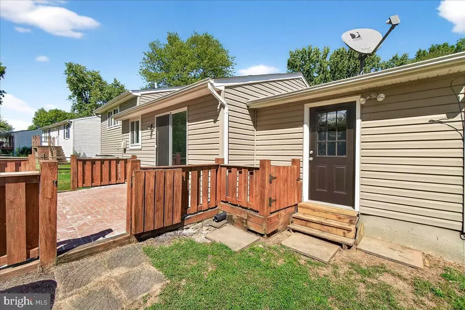 Exterior - 109 Glade Blvd, Walkersville, MD 21793 photo 9 of 11