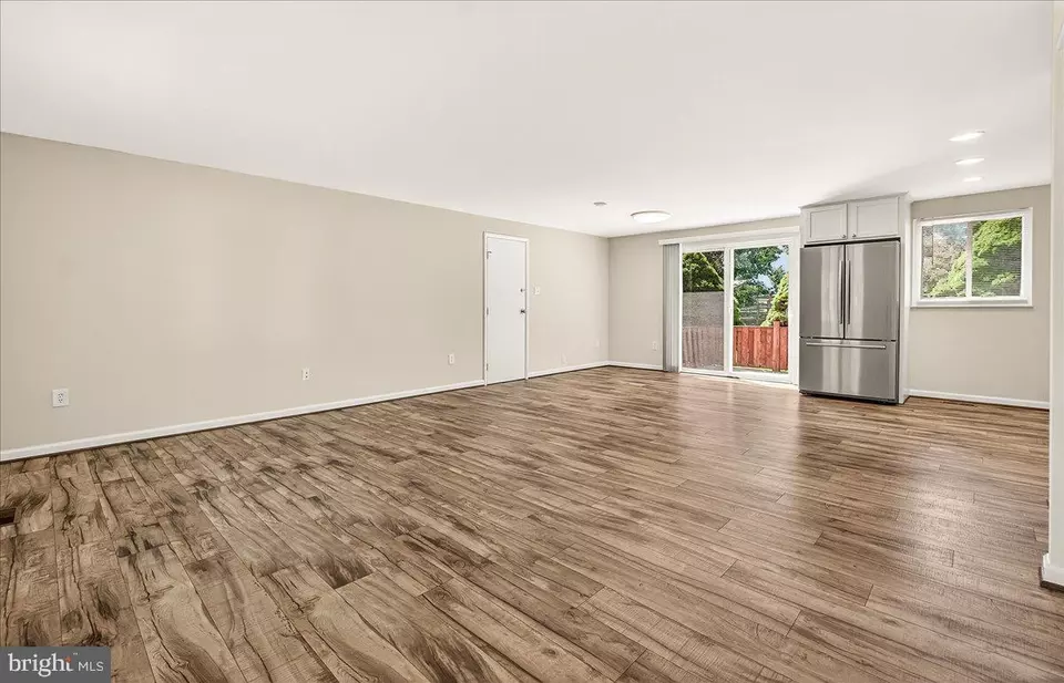 Living - 109 Glade Blvd, Walkersville, MD 21793 photo 1 of 8