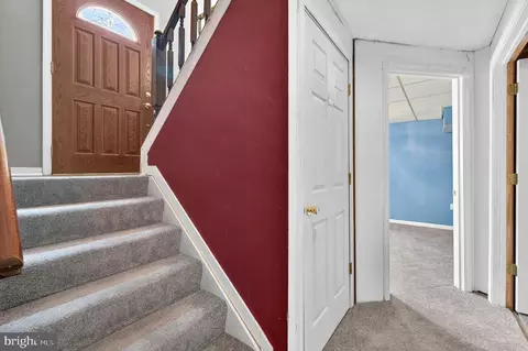 Entry Way - 227 Savage Rd, Frederick, MD 21702 photo 5 of 5