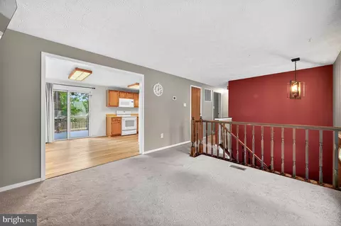Entry Way - 227 Savage Rd, Frederick, MD 21702 photo 3 of 5