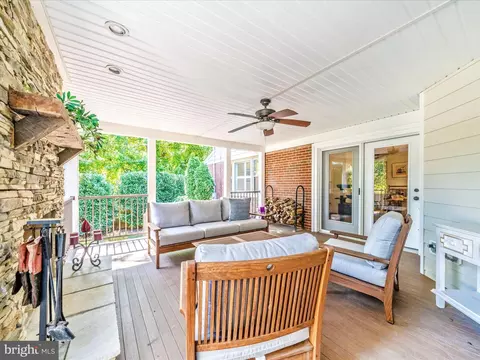 Exterior - 903 Mercer Pl, Frederick, MD 21701 photo 8 of 15