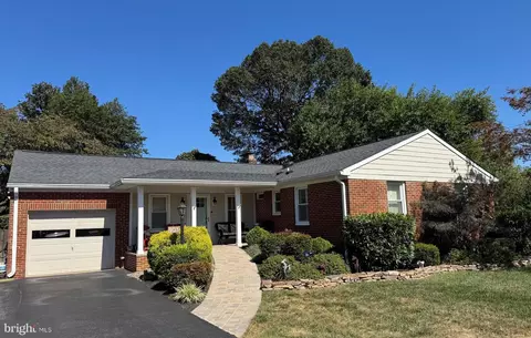 Exterior - 903 Mercer Pl, Frederick, MD 21701 photo 2 of 15