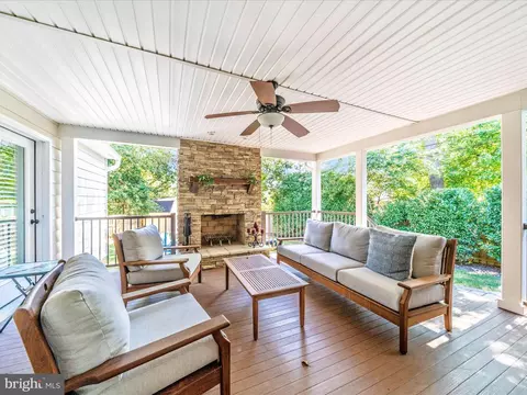 Exterior - 903 Mercer Pl, Frederick, MD 21701 photo 7 of 15