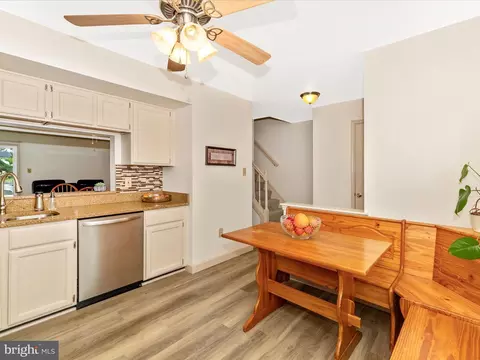 Kitchen - 6739 Killdeer Ct, Frederick, MD 21703 photo 2 of 4