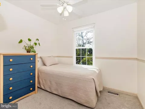 Bedroom - 6739 Killdeer Ct, Frederick, MD 21703 photo 3 of 6