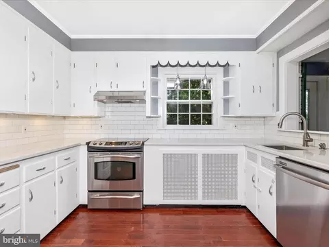 Kitchen - 6822 Potomac Ave, Braddock Heights, MD 21714 photo 5 of 5