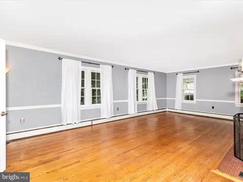 Living - 6822 Potomac Ave, Braddock Heights, MD 21714 photo 3 of 6