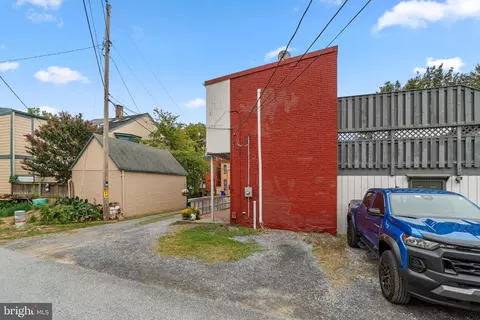 Exterior - 15 E 4th St, Frederick, MD 21701 photo 5 of 7
