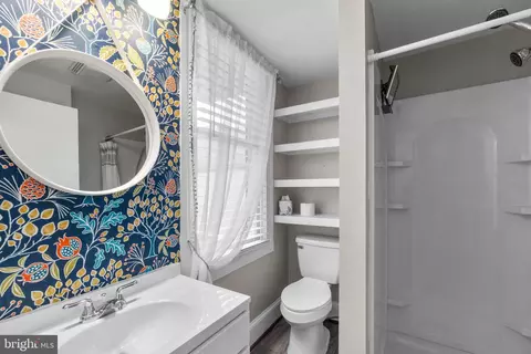 Bath - 15 E 4th St, Frederick, MD 21701 photo 1 of 4