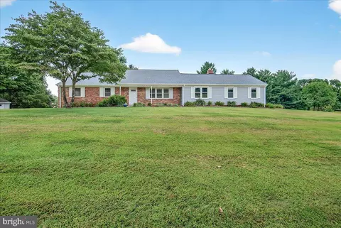 3474 Pleasant Grove Dr, Ijamsville, MD 21754